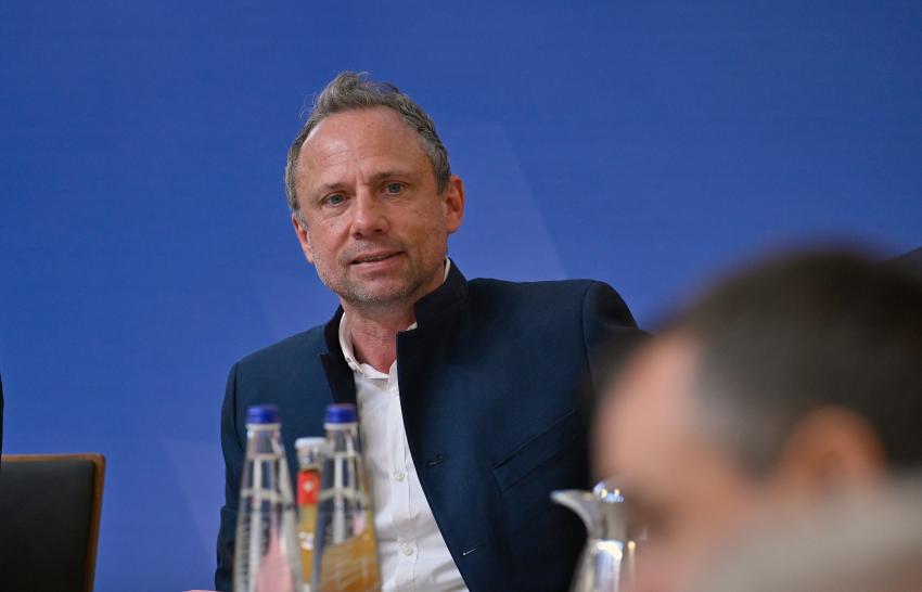 Bild vergrössert sich per Mausklick - >Termin - 2. Kommunal-Forum Niederbayern