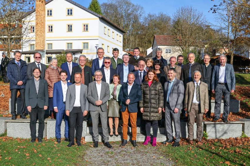 Gruppenbild vom 2. Kommunal-Forum Oberpfalz