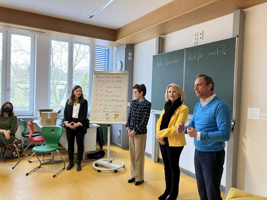 Besuch einer 8. Klasse während der Durchführung des Lernmoduls „Hotspot Landkreis Kitzingen – Immer mehr und mehr. Klima, Konsum, Leben“ 