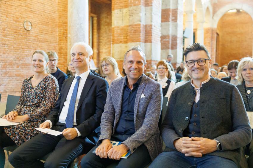 Gruppenbild mit Minister Glauber