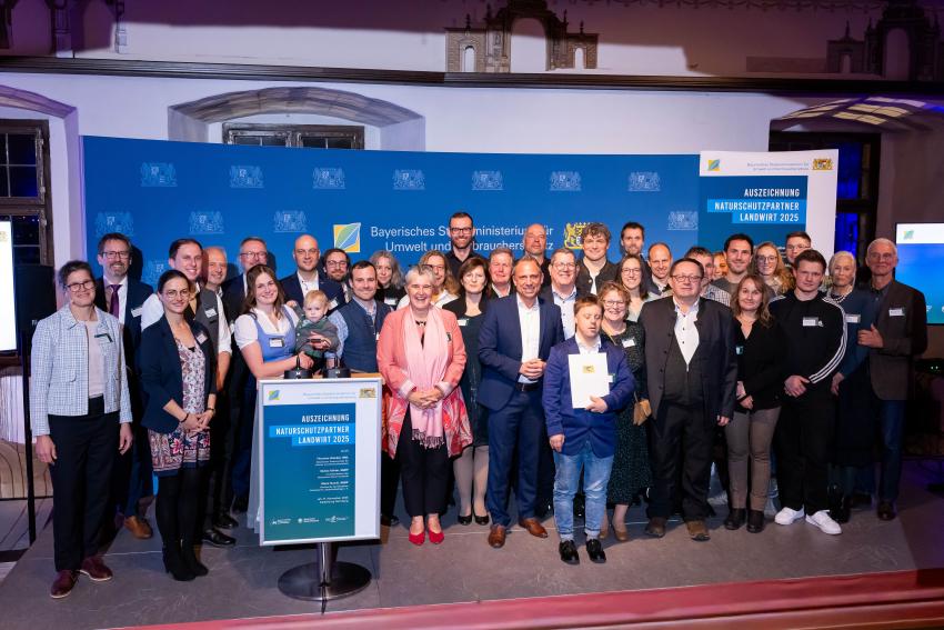 Bild vergrössert sich per Mausklick - >Termin - Auszeichnungsveranstaltung „Naturschutzpartner Landwirt“