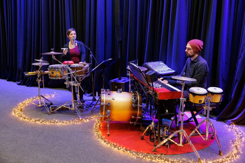 Die Preisverleihung wurde musikalisch begleitet mit der Duo-Band FEINROD.