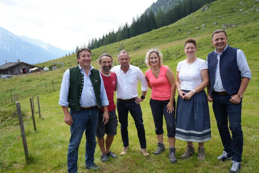 Minister Glauber besucht die Mordaualm