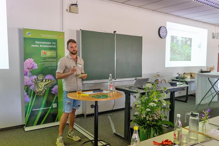 Vortrag „Natürlich schön – Wildstaudenverwendung im Naturgarten“: Nicolas Müller (Grüne Aussichten Lingg & Schweiger), Foto: Markus Wittenzeller