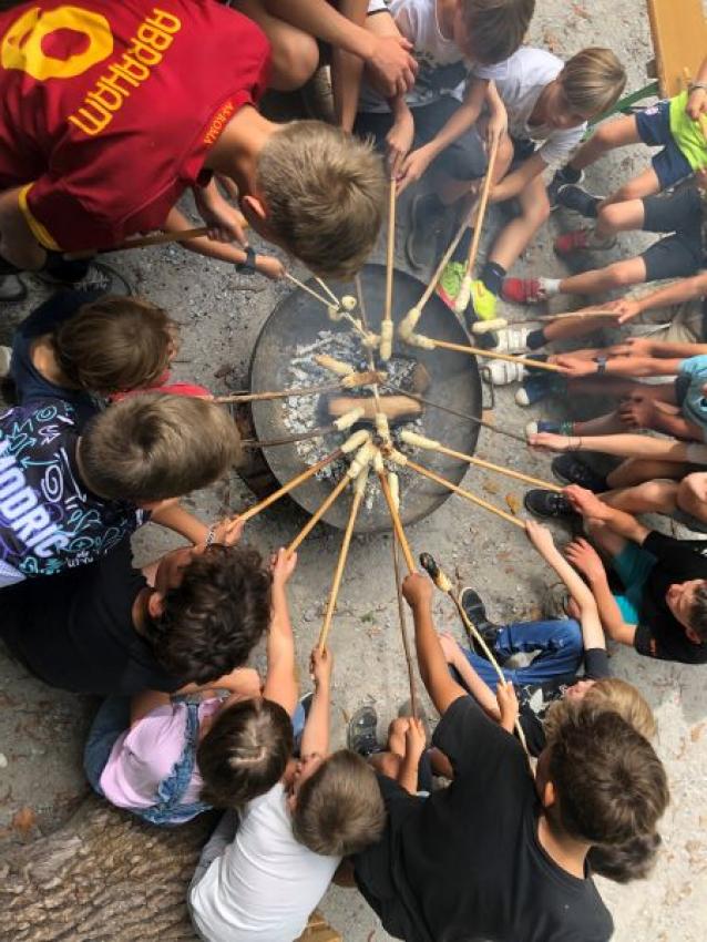 Aktion Lagerfeuer und Stockbrot 