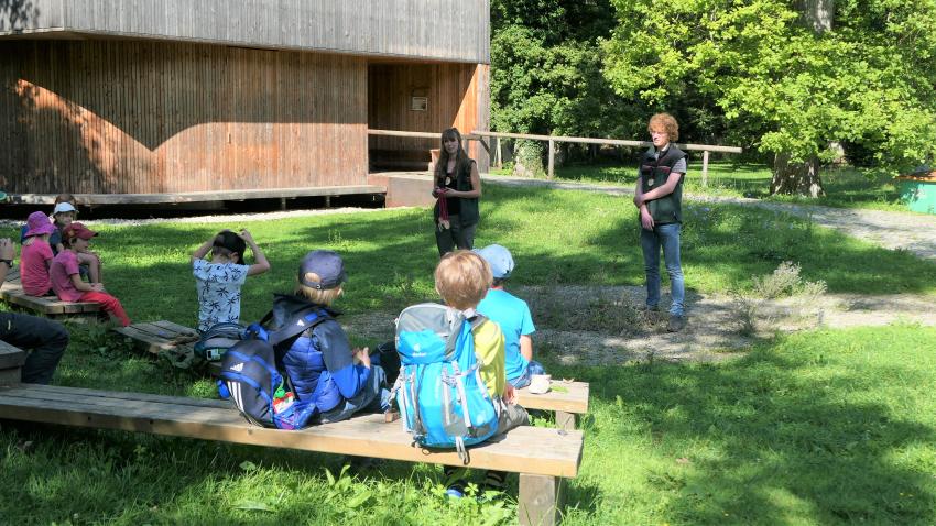 Kindergruppe bei Bildungsangebot, Autorin: Xenia Rüskamp