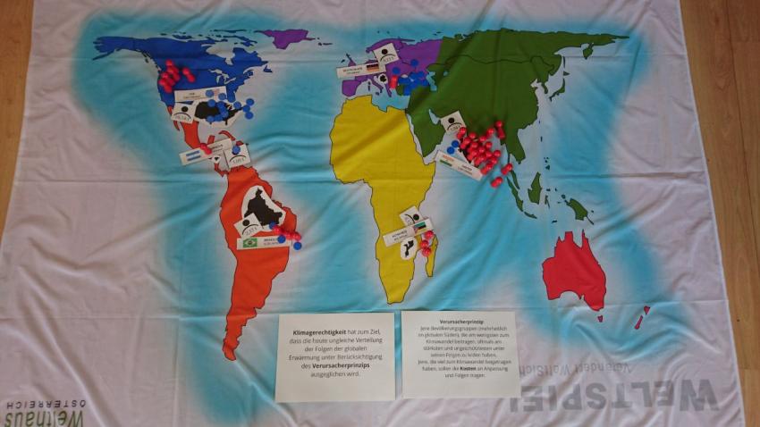 Aufstellung Bevölkerung / CO2 auf Weltkarte