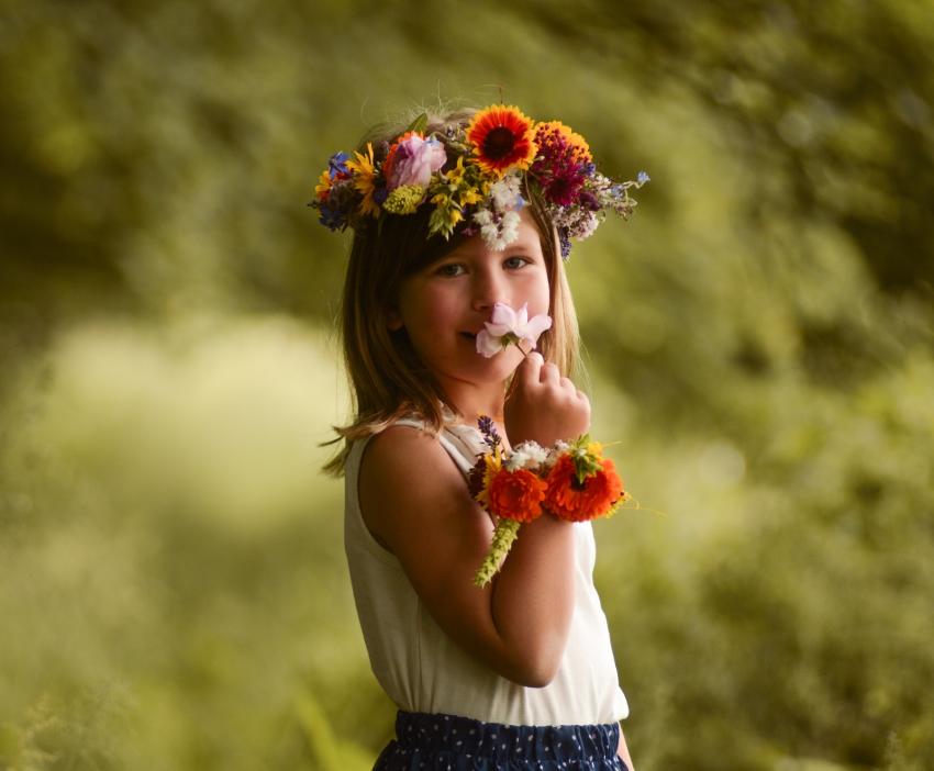 Mädchen mit Blumenkranz, Isabelle Hautmann