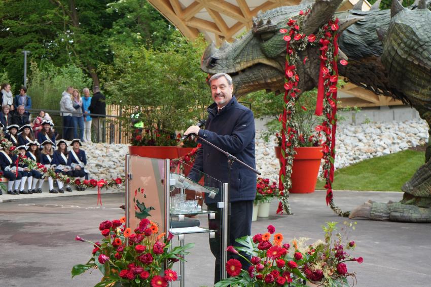 Markus Söder (Ministerpräsident von Bayern) steht am Rednerpult.