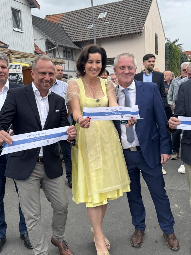 Bild vergrössert sich per Mausklick - >Termin - Feier anlässlich des Abschlusses der Baumaßnahme des Reichenbachs 