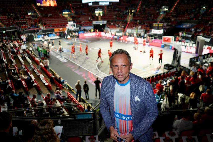 Bild vergrössert sich per Mausklick - >Termin - Klimakampagne FC Bayern Basketball