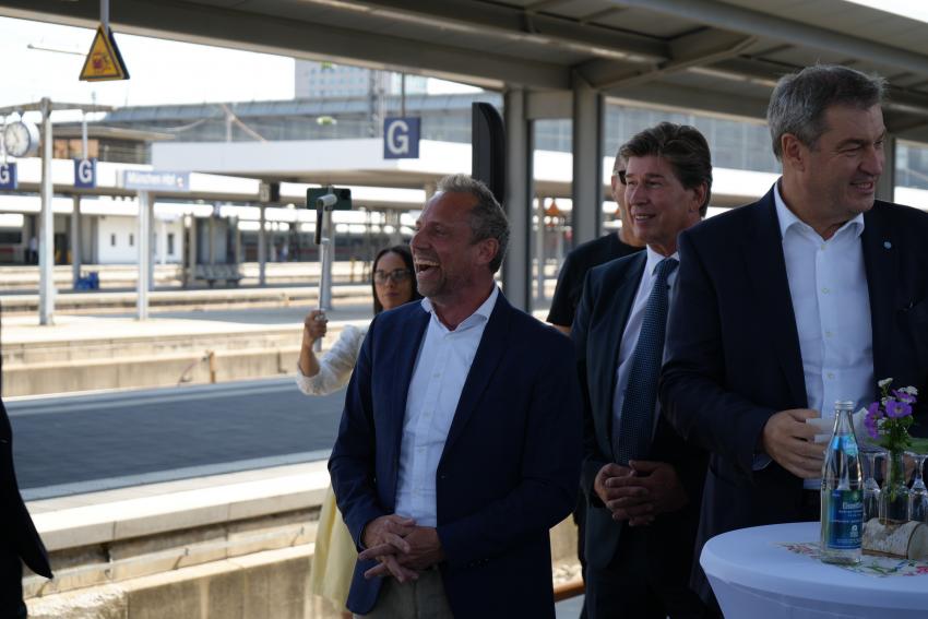 Minister Glauber bei der Natur Lok