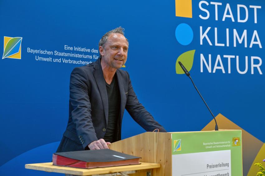 Umweltminister Thorsten Glauber bei seiner Ansprache