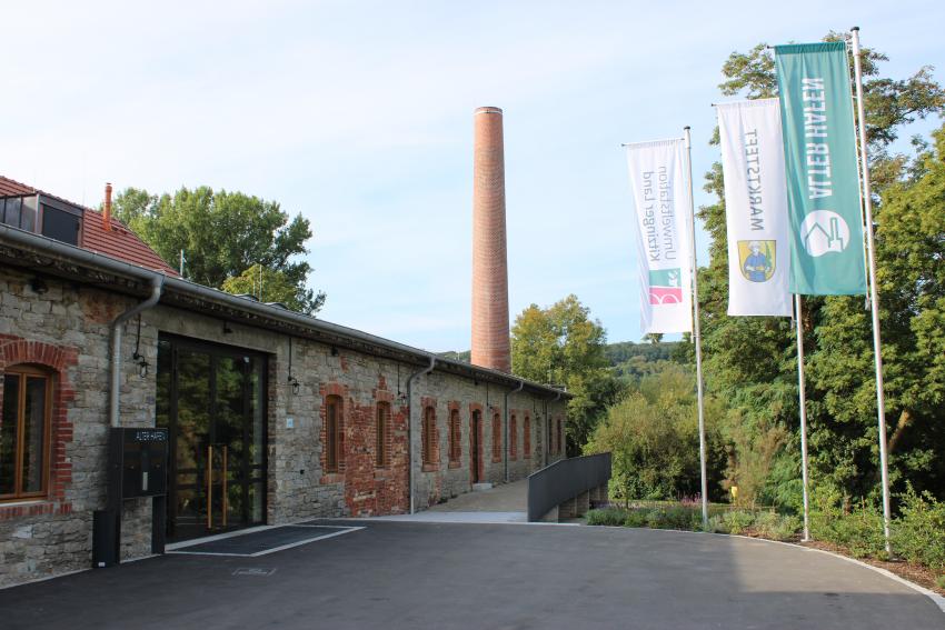 Die Umweltstation Kitzinger Land befindet sich im sanierten ältesten Binnenhafen Bayerns in Marktsteft. (Urheberin: Melissa Brod)

