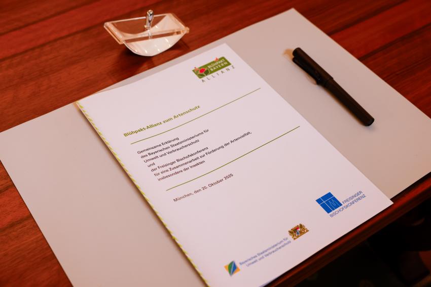 Gemeinsame Erklärung des Bayerischen Staatsministeriums für Umwelt und Verbraucherschutz  und der Freisinger Bischofskonferenz für eine Zusammenarbeit zur Förderung der Artenvielfalt, insbesondere der Insekten