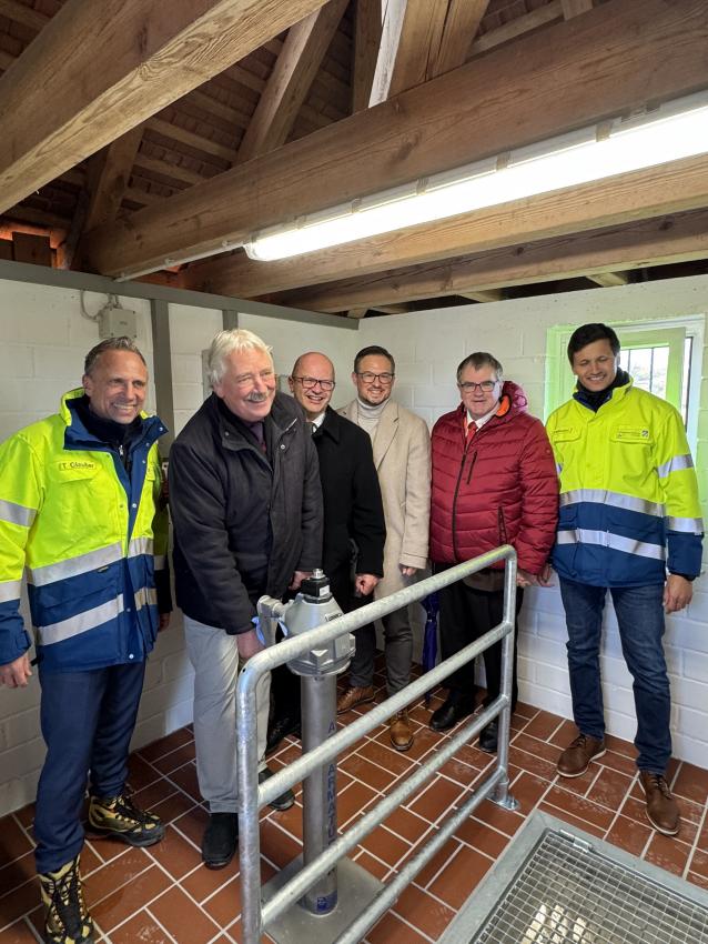 Der Grundablassschieber wird geschlossen.