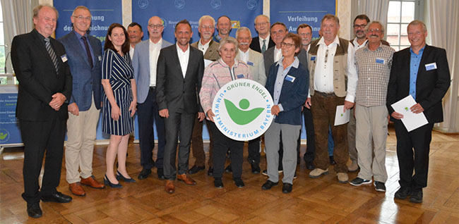 Gruppenfoto von der Auszeichnung Grüner engel am 11.07.2019