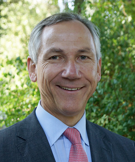 Dr. Christian Barth