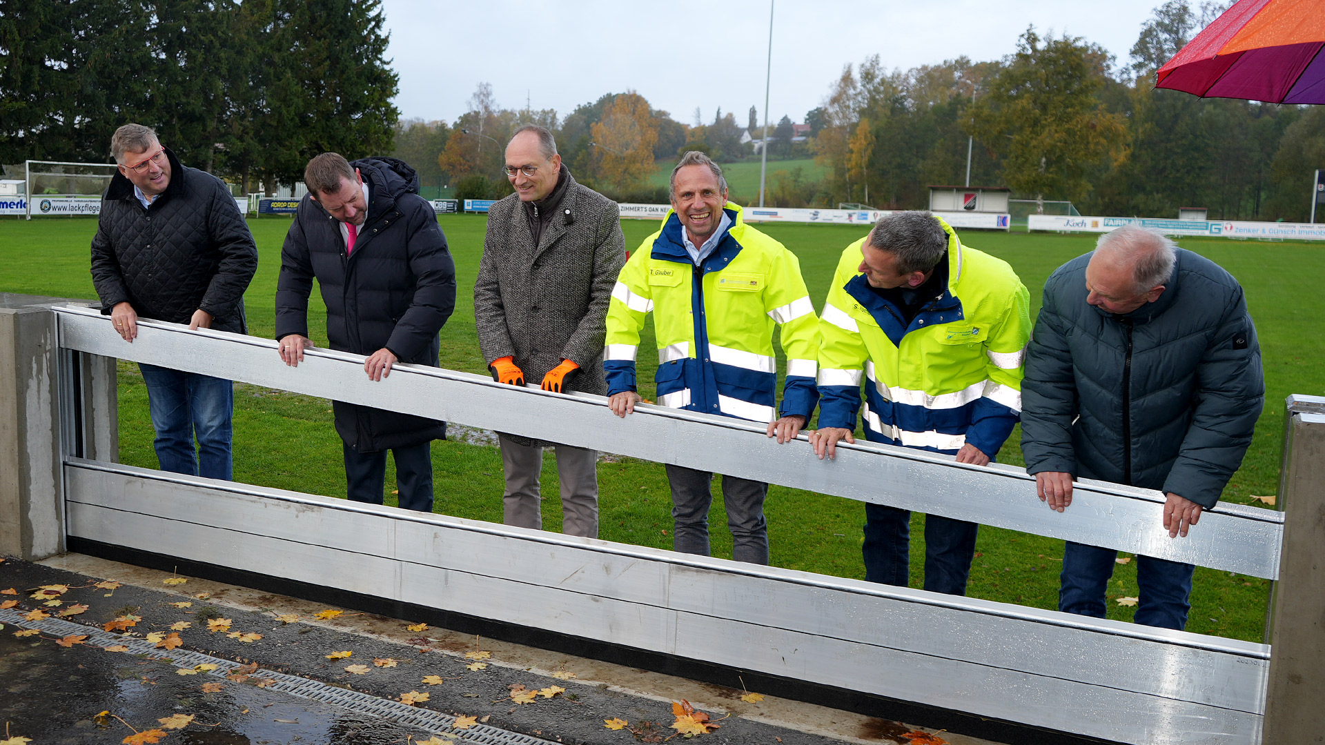 Gruppenfoto mit Minister Glauber