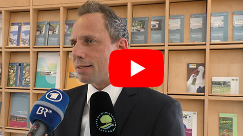 Umweltminister Glauber zu den geplanten Jugend-Klimakonferenzen; Externer Link zum YouTube-Kanal des Bayerischen Staatsministeriums für Umwelt und Verbraucherschutz