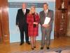 Bild vergrößert sich per Mausklick: Aushändigung des Bundesverdienstkreuzes an Herrn Kube