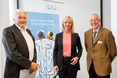 Erste Netzwerkkonferenz zu Verbraucherbelangen in der Digitalisierung; v.l.n.r.: ZD.B-Gründungspräsident Prof. Dr. Manfred Broy, Umweltministerin Ulrike Scharf, Prof. Franz-Theo Gottwald