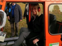 Der Erhalt der Artenvielfalt ist ein bedeutender Schwerpunkt der bayerischen Umweltpolitik. Das unterstrich die Bayerische Umweltministerin Ulrike Scharf heute bei einem Ortstermin zur Landschaftspflege im Viehlaßmoos in der Gemeinde Eitting und lobte dabei das Engagement der örtlichen Landwirte.