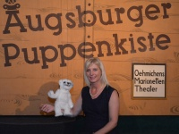 Beim Klimaschutz setzt Bayern auf ein breites Bündnis mit den Bürgern. Gemeinsam mit dem Klima-Maskottchen, dem Eisbär-Mädchen Nanuk, hat Umweltministerin Ulrike Scharf in der Augsburger Puppenkiste die Klimawoche gestartet. Allein während der 8. Bayerischen Klimawoche finden bis 26. Juli bayernweit rund 70 Veranstaltungen statt, um für den Klimaschutz zu werben.