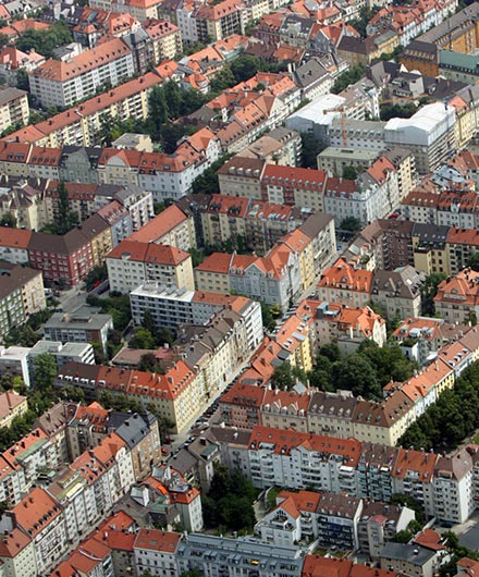 Flächensparen - Das Bild zeigt eine Stadt von oben