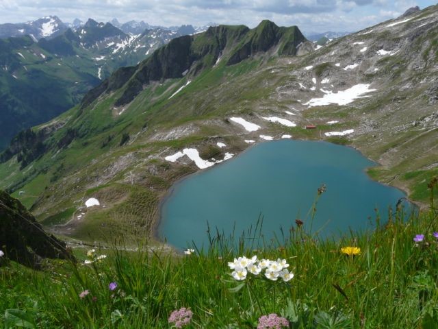 Das Bild zeigt den Funtensee in den Alpen