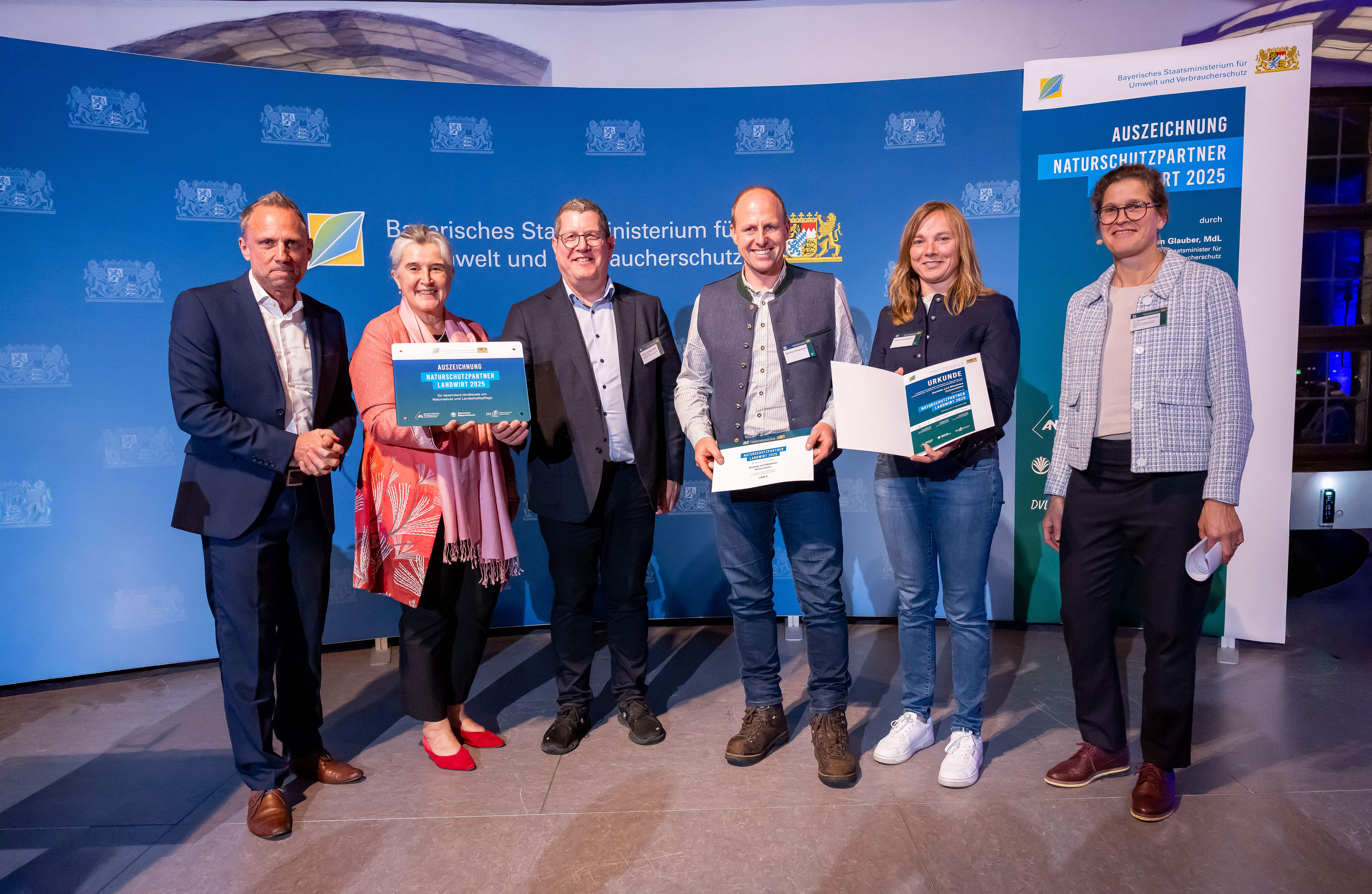 Verleihung des Naturschutzpartner Landwirt 2025 an Daniela und Matthias Ochsenkühn, Landkreis Neumarkt in der Oberpfalz