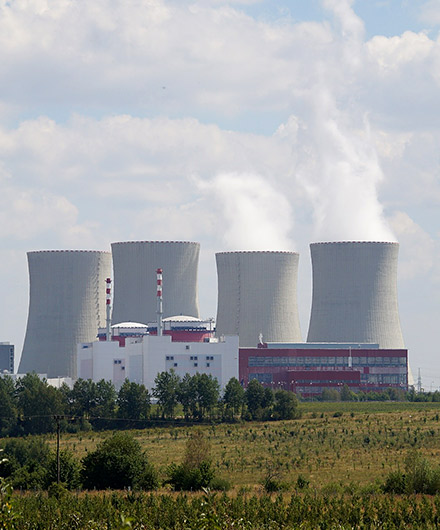 Das Bild zeigt das tschechische Kernkraftwerk temelin
