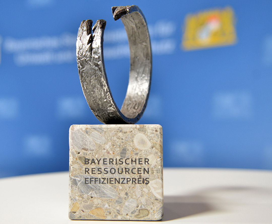 Das Bild zeigt die Skulptur des Ressourceneffizienzpreises